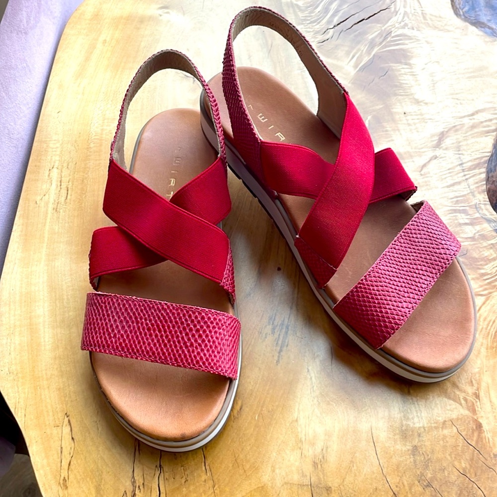Wirth red leather sandals, like new! size 7